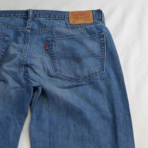 Levi's 36 x 34 562 Loose Taper Medium Wash‎ Denim Jeans - Picture 6 of 7